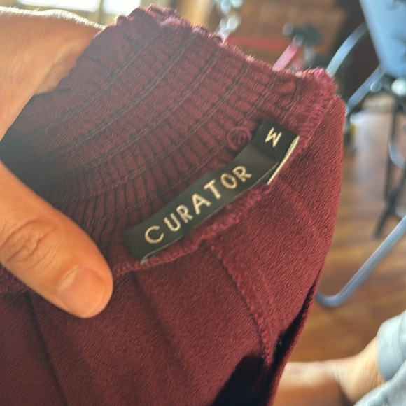 Curator, lounge, jazzy and high wasted - Picture 3 of 4